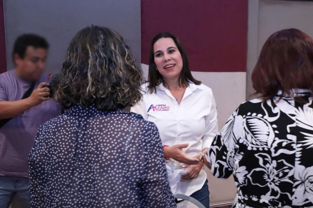 Fortalecerá Lorena el comité municipal de salud