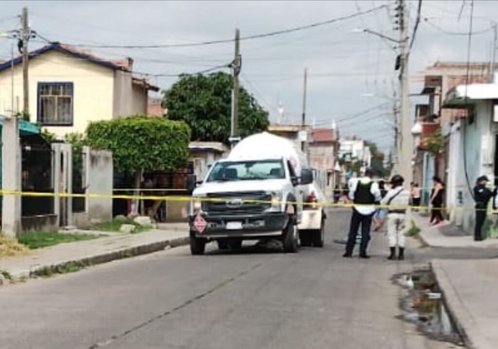 Ciclista muere atropellado por camión repartidor en Irapuato