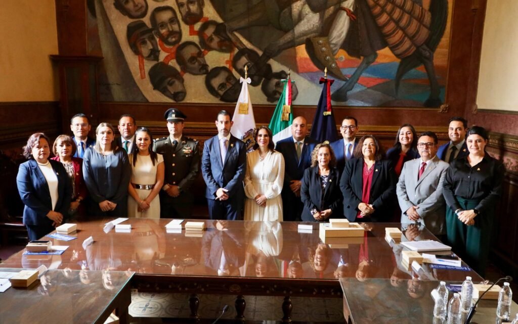 Presenta Lorena Alfaro tercer informe de gobierno