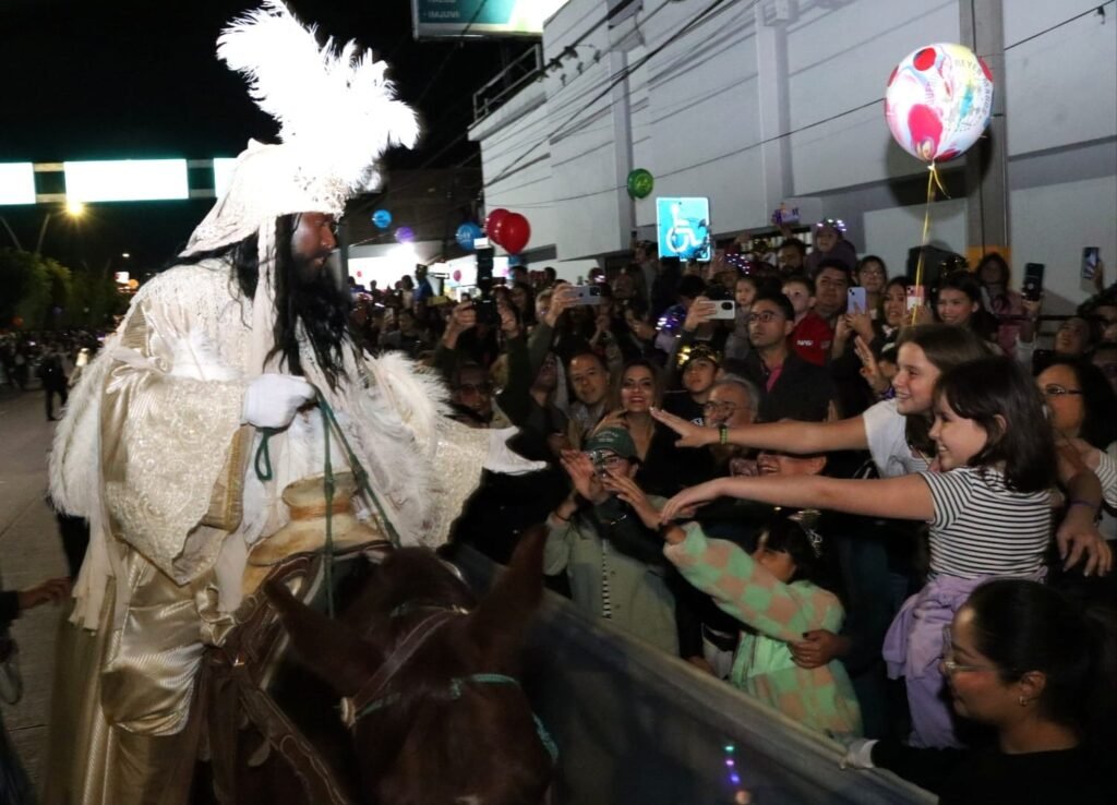 CELEBRAN 50 AÑOS DE CABALGATA DE REYES