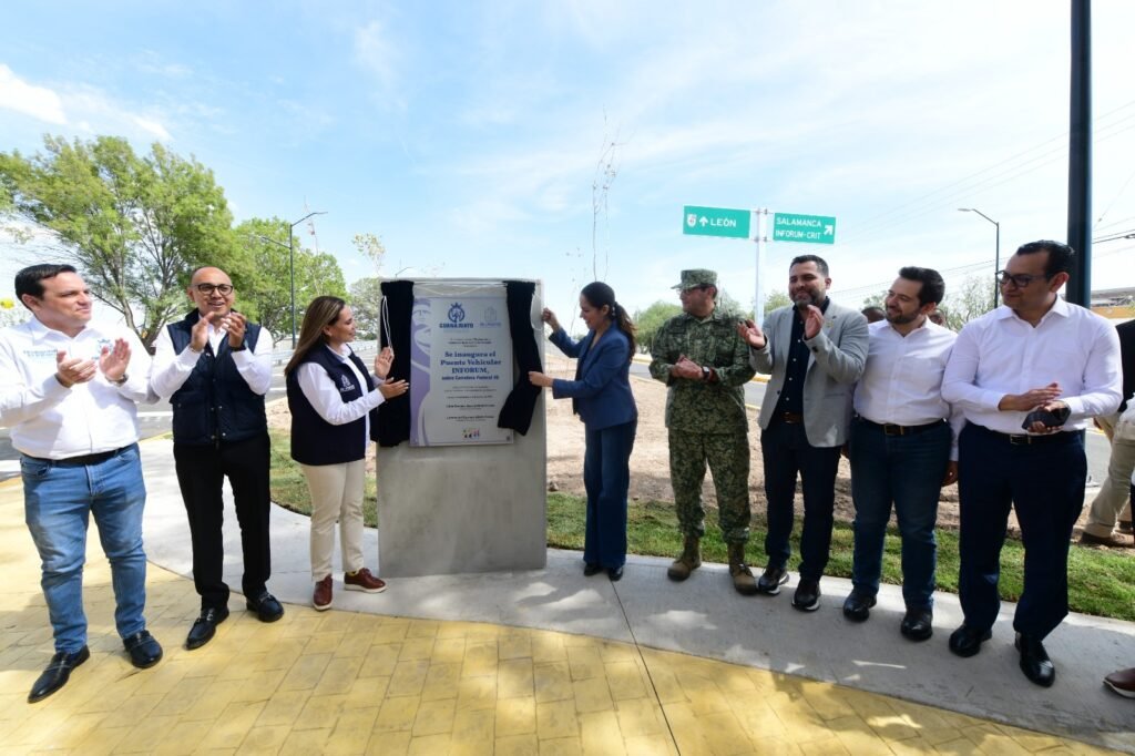 INAUGURAN PUENTE VEHICULAR INFORUM