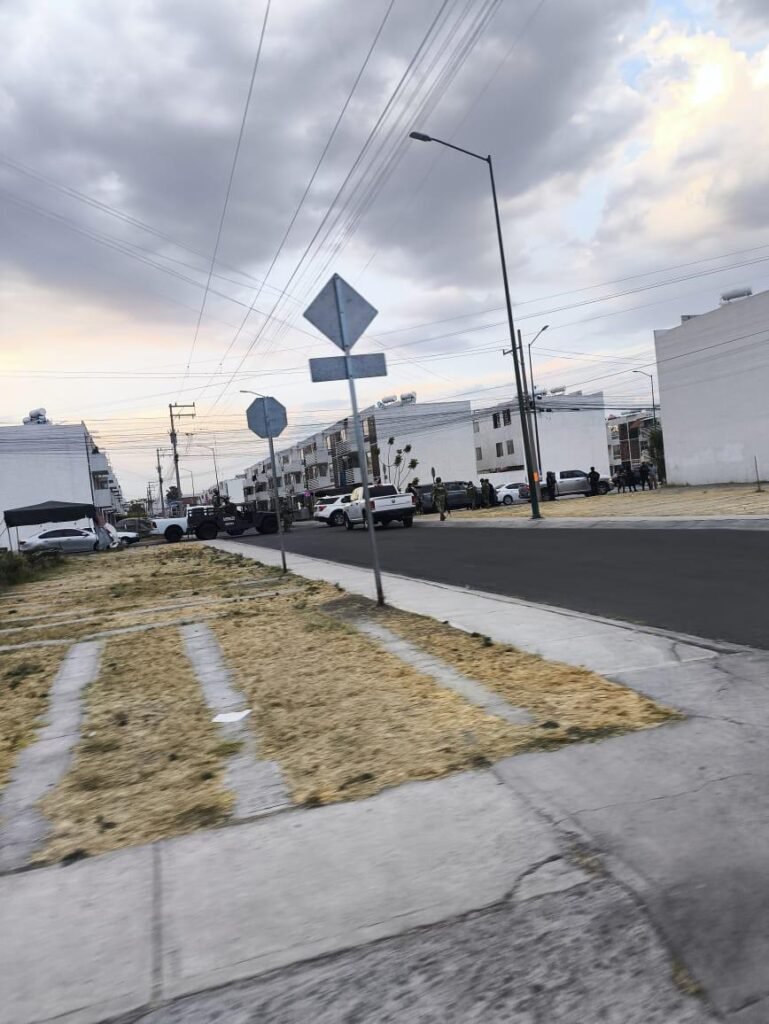 Catean domicilio en Valle Residencial, Irapuato