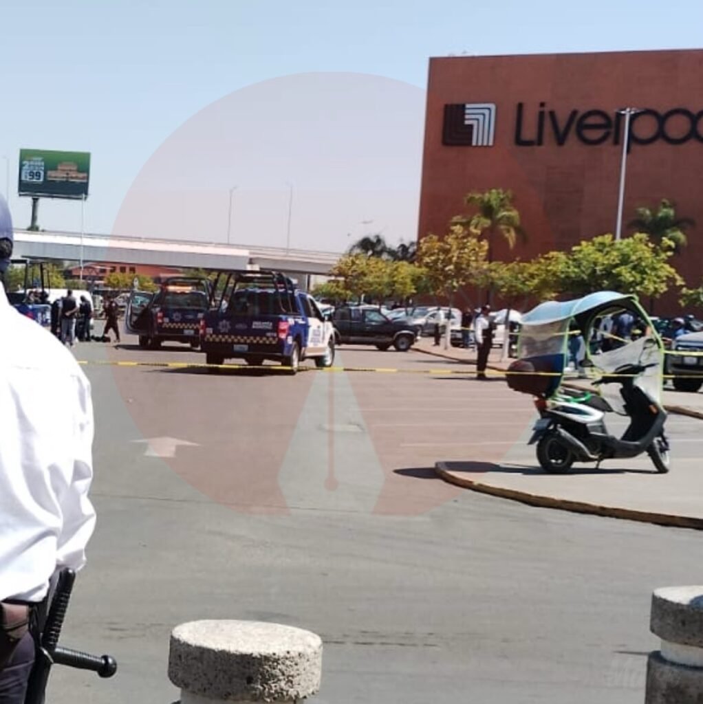 Balacera en Plaza Cibeles; muere guardia de seguridad