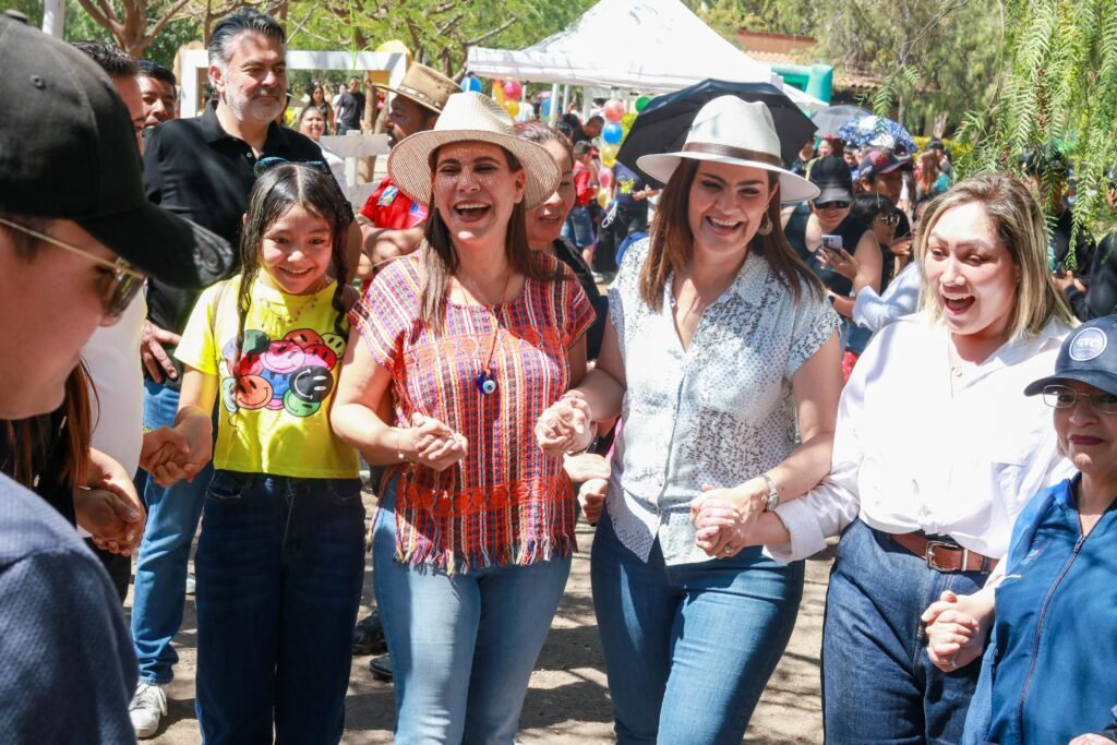 CELEBRAN DÍA DE LA FAMILIA