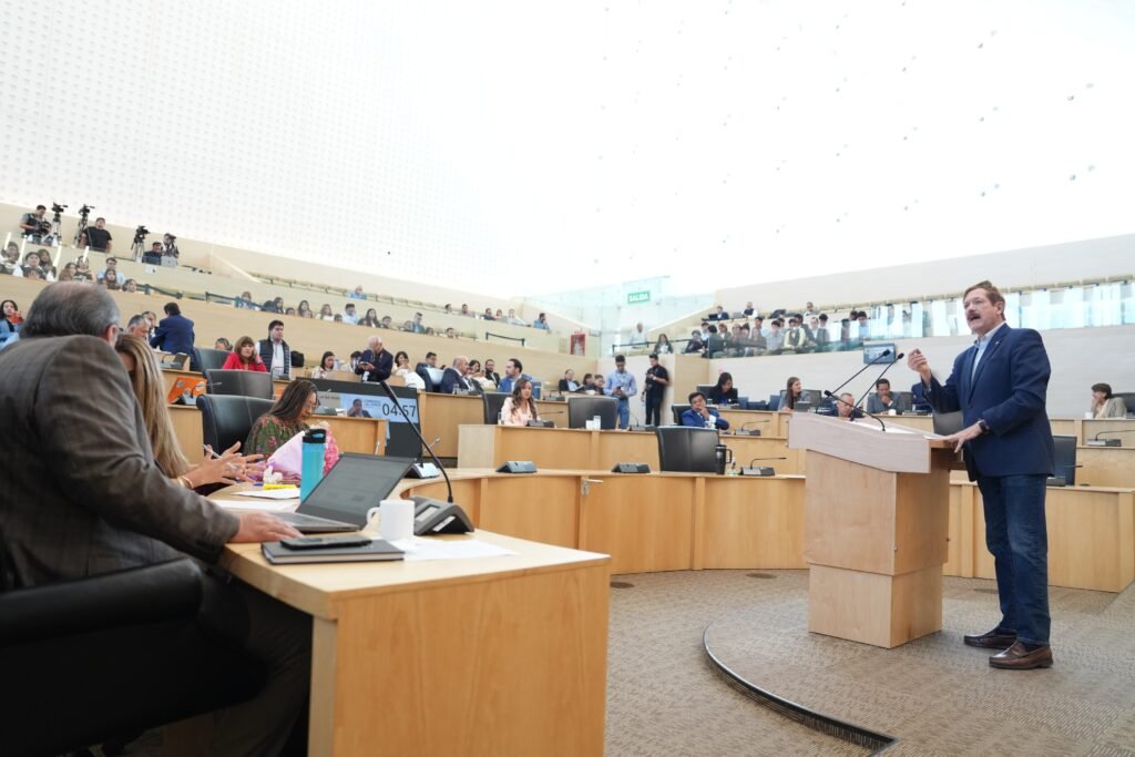 Exhorta Congreso del Estado a la Fiscalía General del Estado a revisar su régimen laboral y prestaciones de su personal