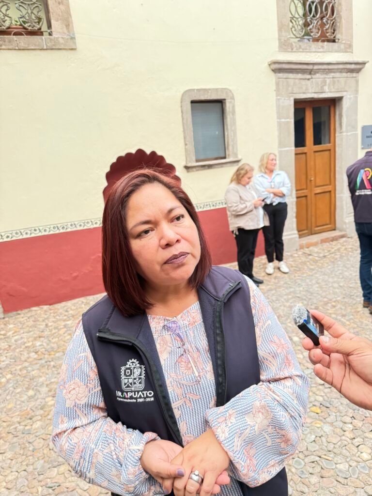 Atienden riesgos por árboles en escuelas de Irapuato