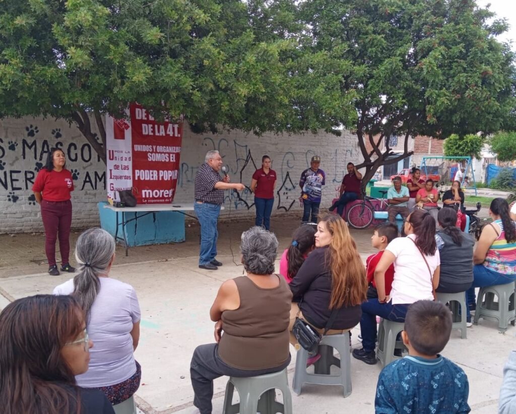 Recorren colonias y comunidades para exigir inversión equitativa y afiliar a nuevos militantes de la 4T