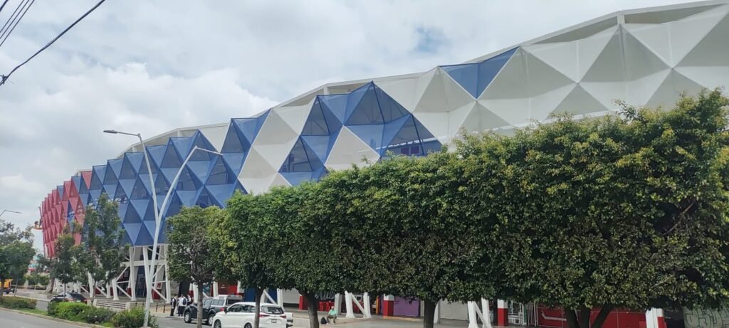 Gobierno de Irapuato busca renovar imagen urbana en entorno del Estadio Sergio León Chávez