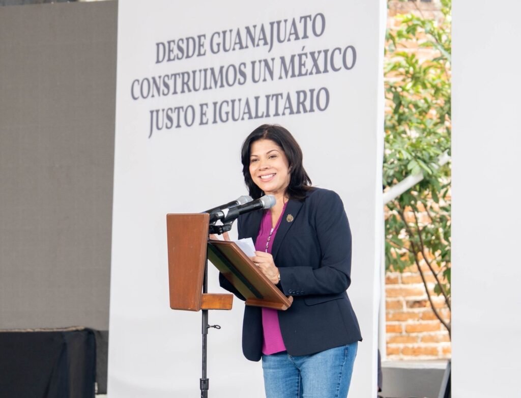 Escuchan propuestas de mujeres de Romita